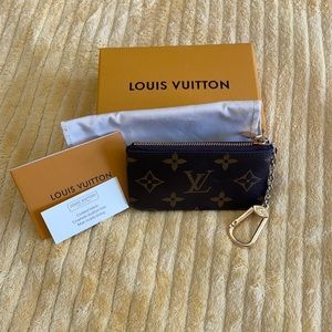 Louis Vuitton key cles pouch! ❤️